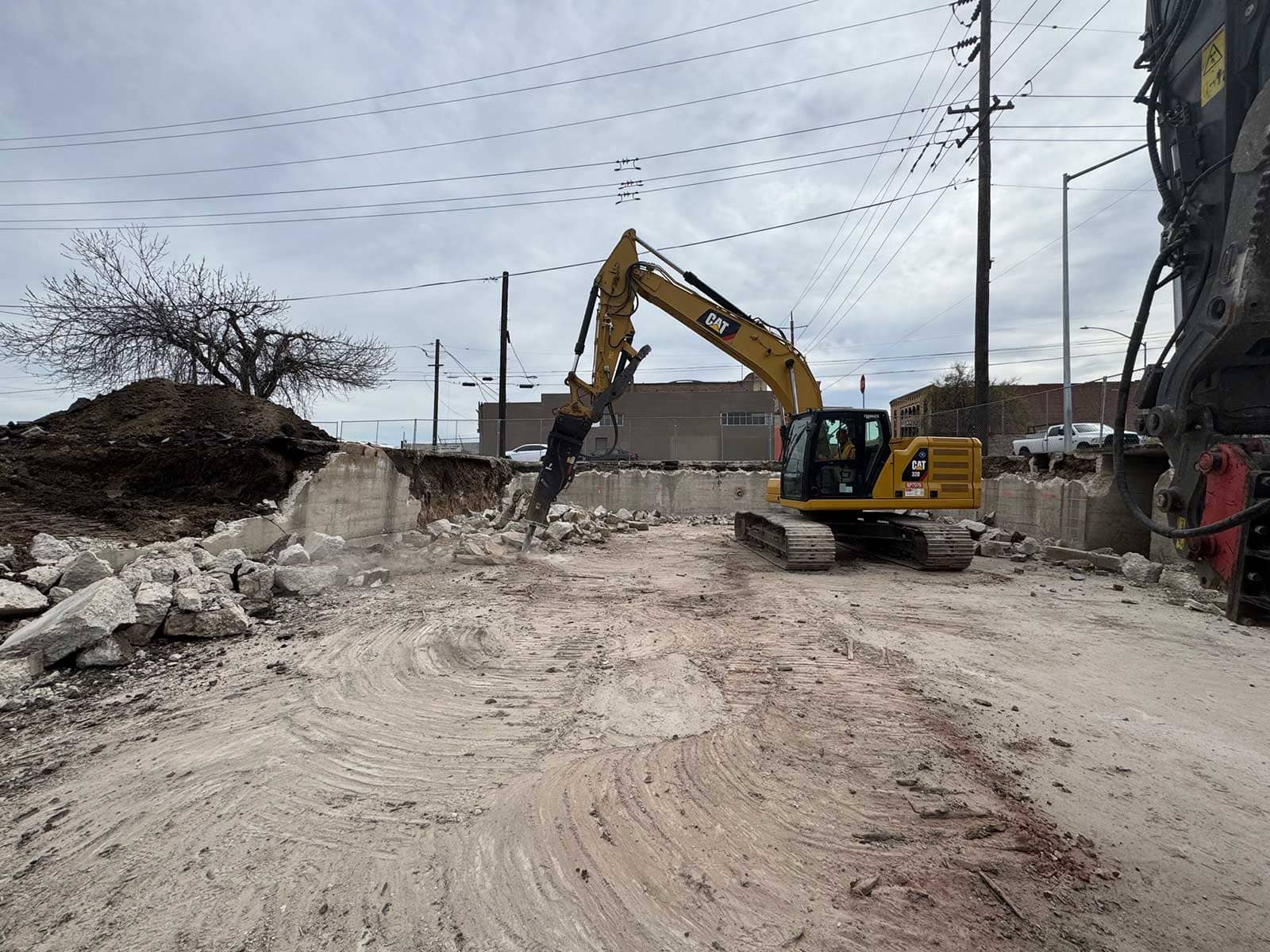 Demolition project work by Flores, photo 11